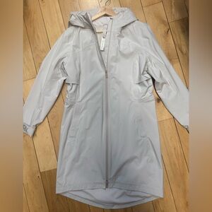Lululemon Athletica Light/Cream Gray Jacket